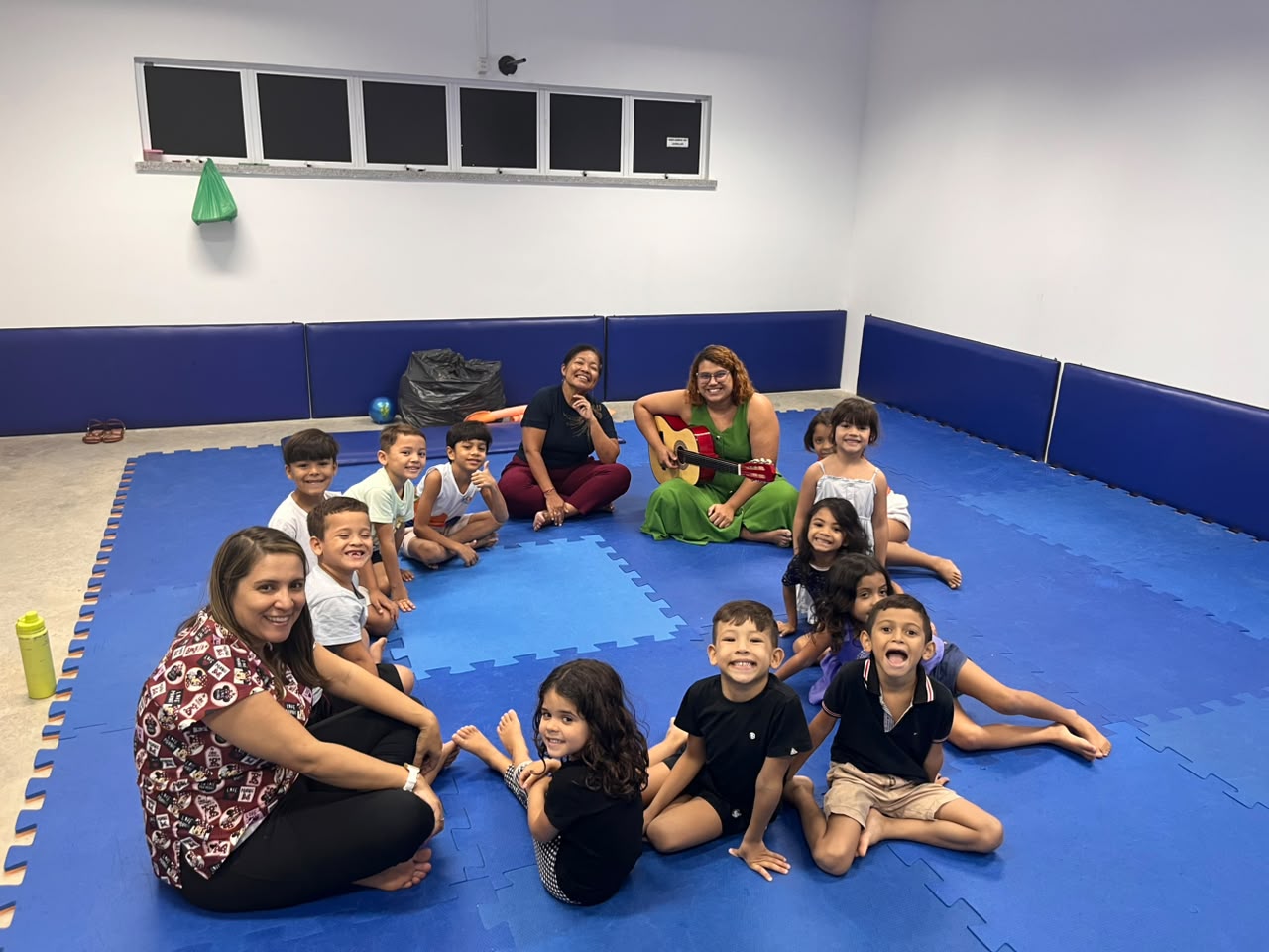 Música é usada como ferramenta pedagógica para estimular aprendizagem e acolhimento na Educação Infantil em Caucaia